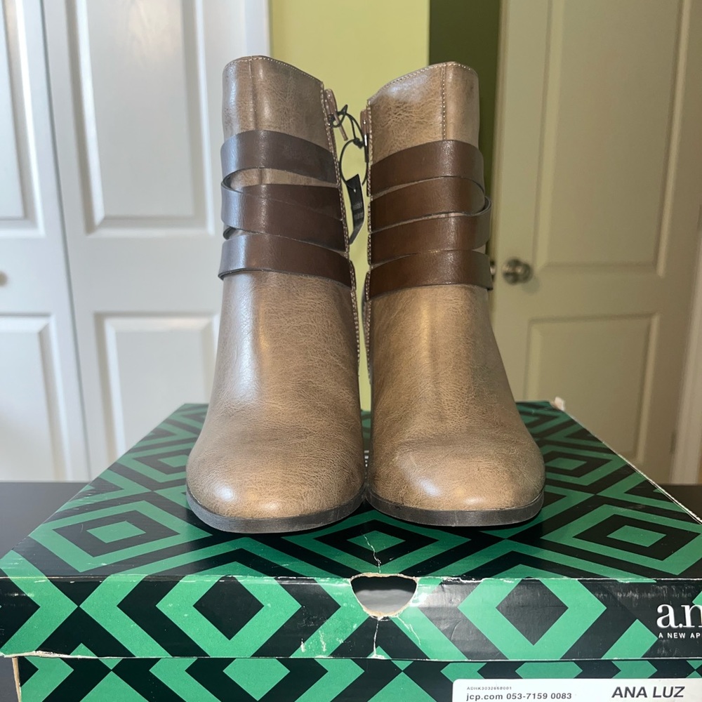 a.n.a., NWT and box, Bootie w/ chunky heel. Size 8.5
